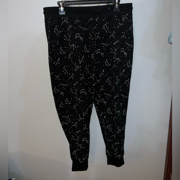 COPY - Astrology star sweatpants - Picture 2 of 3